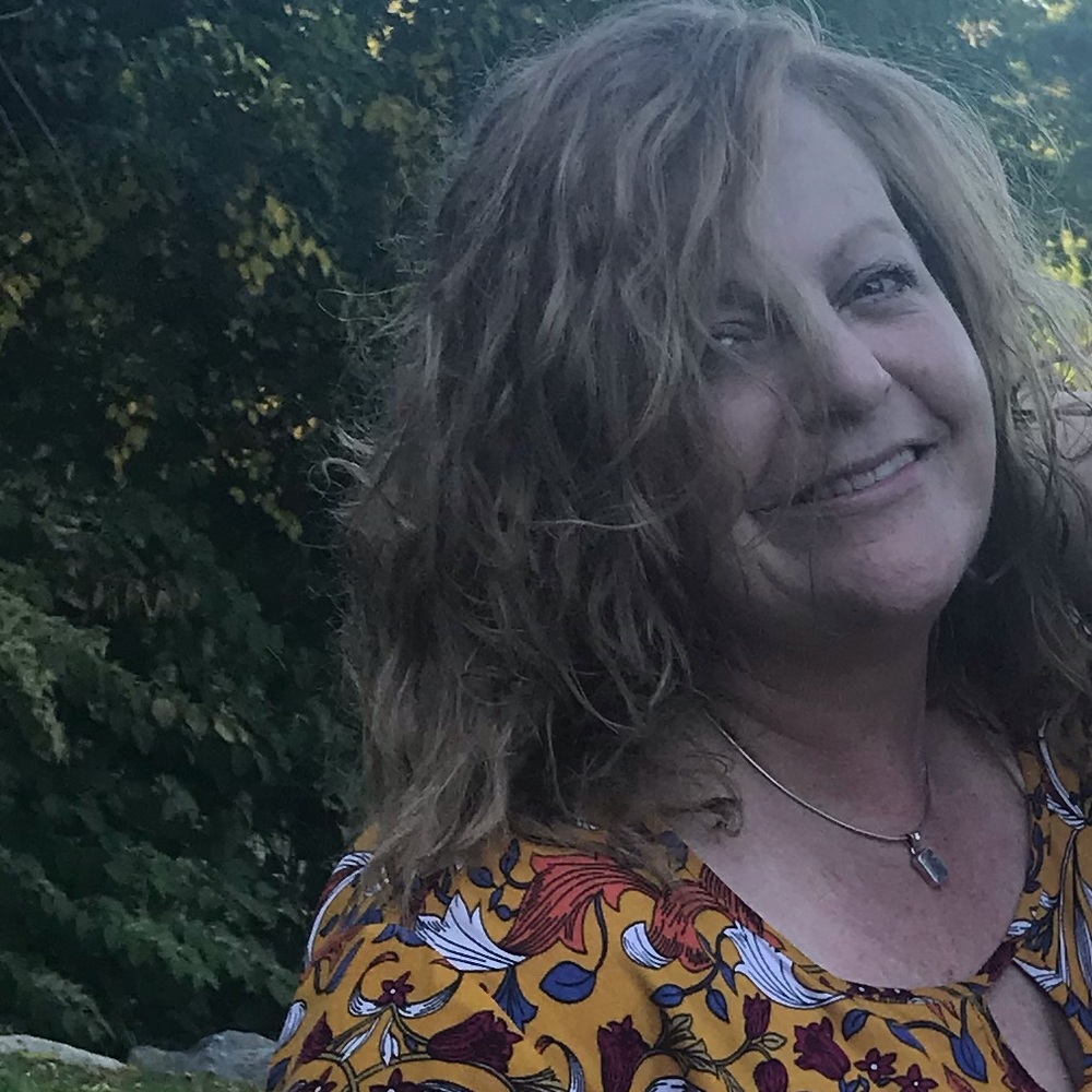 Meet your Posher, Elizabeth